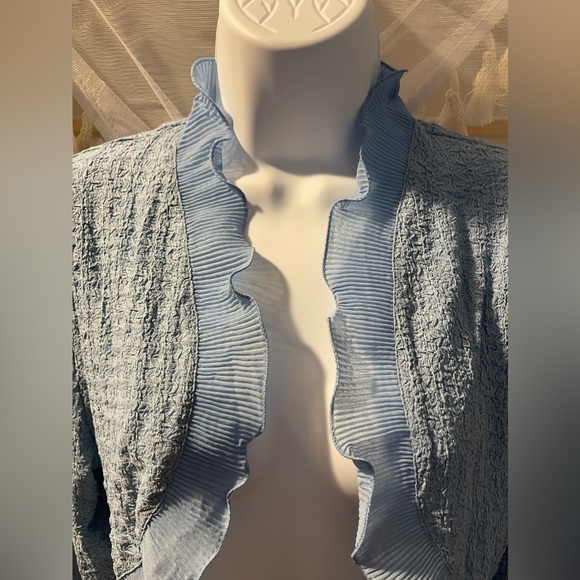 Allegra K Beautiful Ruffle Detailed Crop Top Cardigan size M - Picture 4 of 6